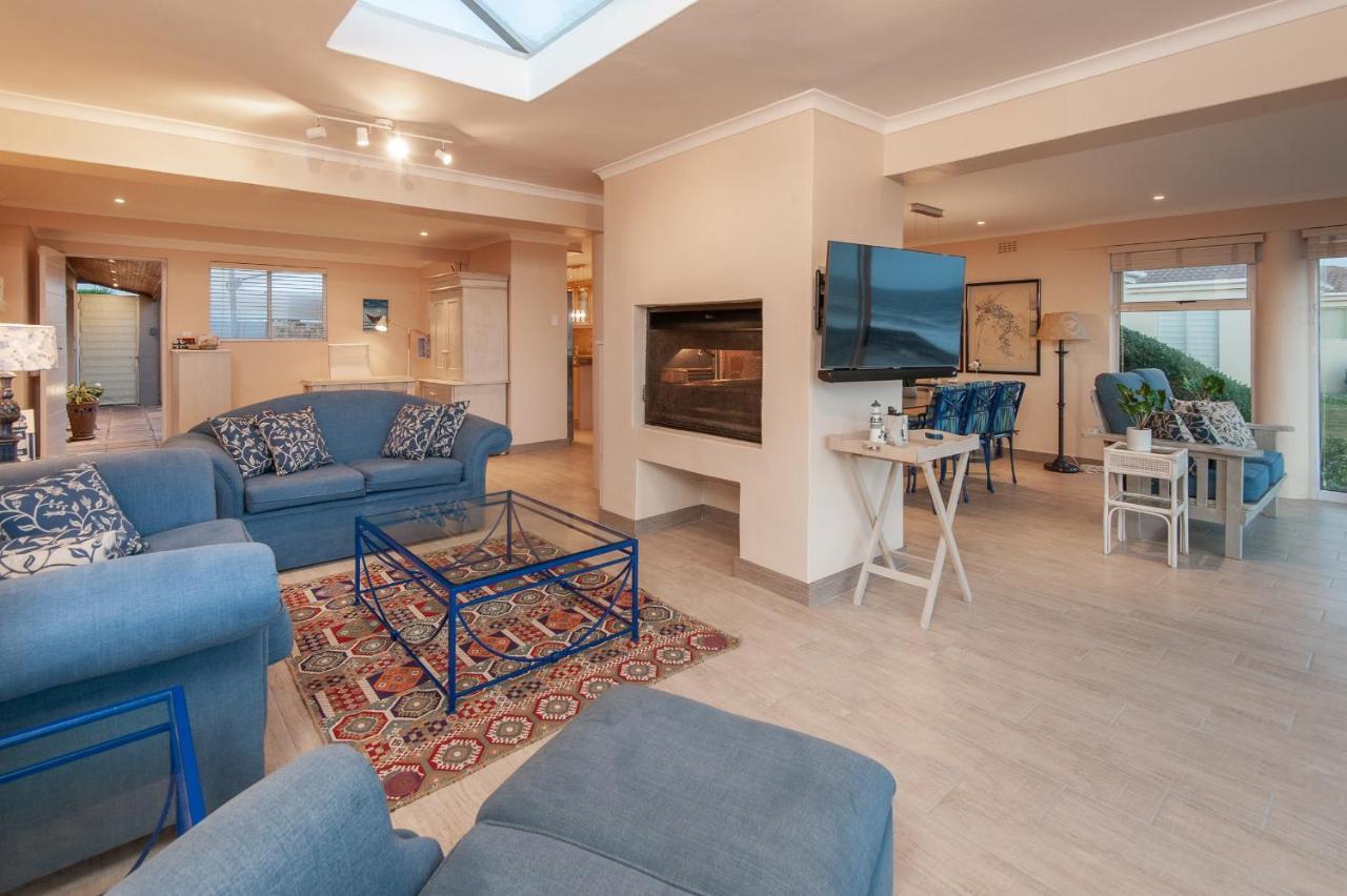 Hermanus Haven, Entire Home, On The Sea, Private Pool, Secure エクステリア 写真